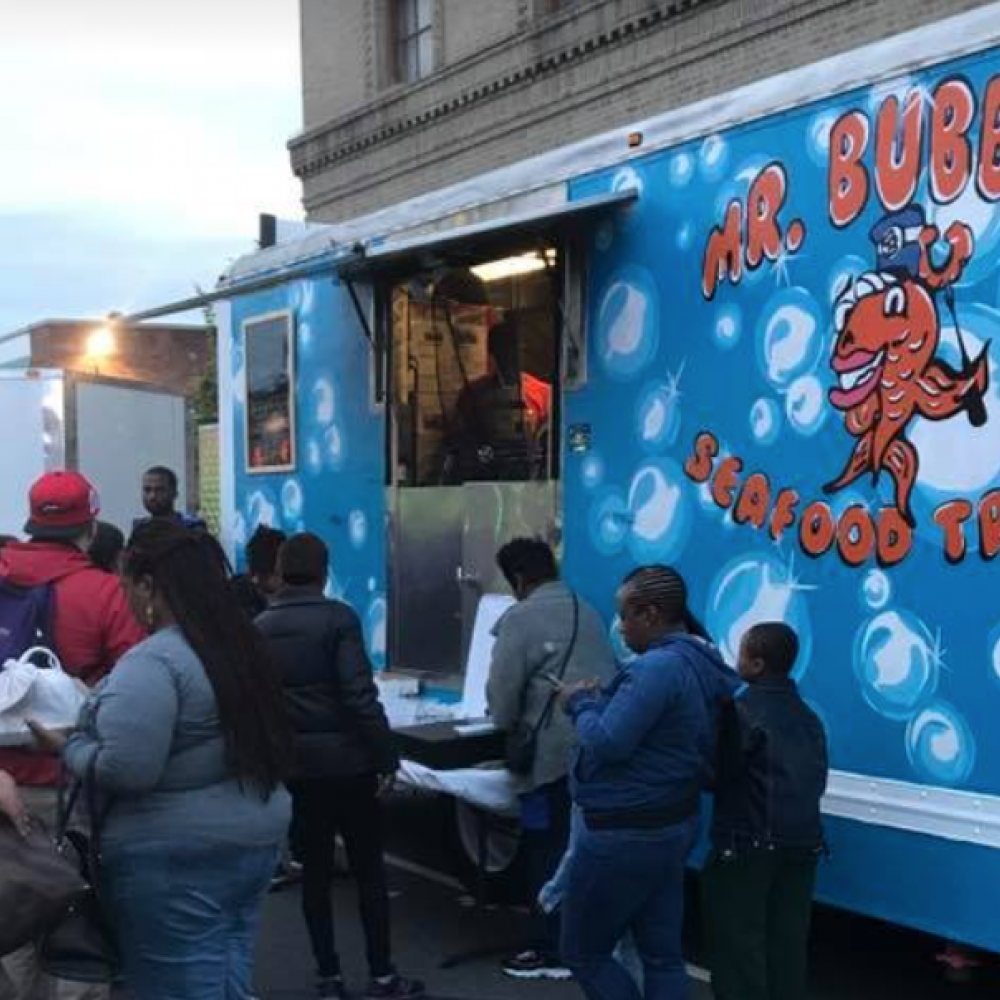 Mr Bubbles Seafood Truck Philadelphia Roaming Hunger