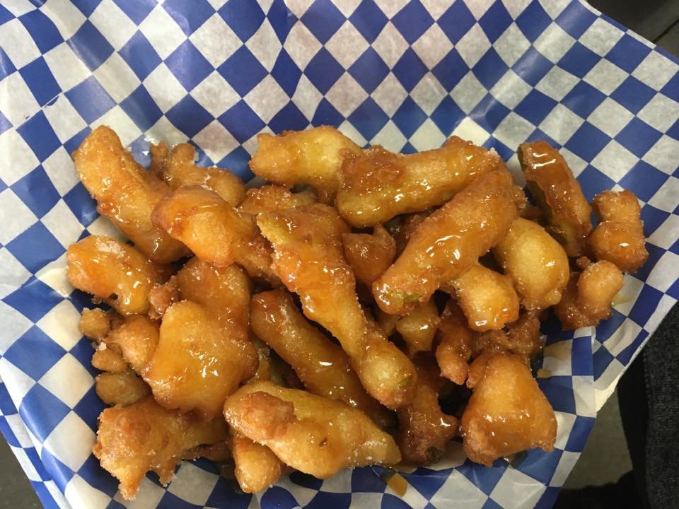 Denise S Blue Moon Food Truck Winnipeg Roaming Hunger