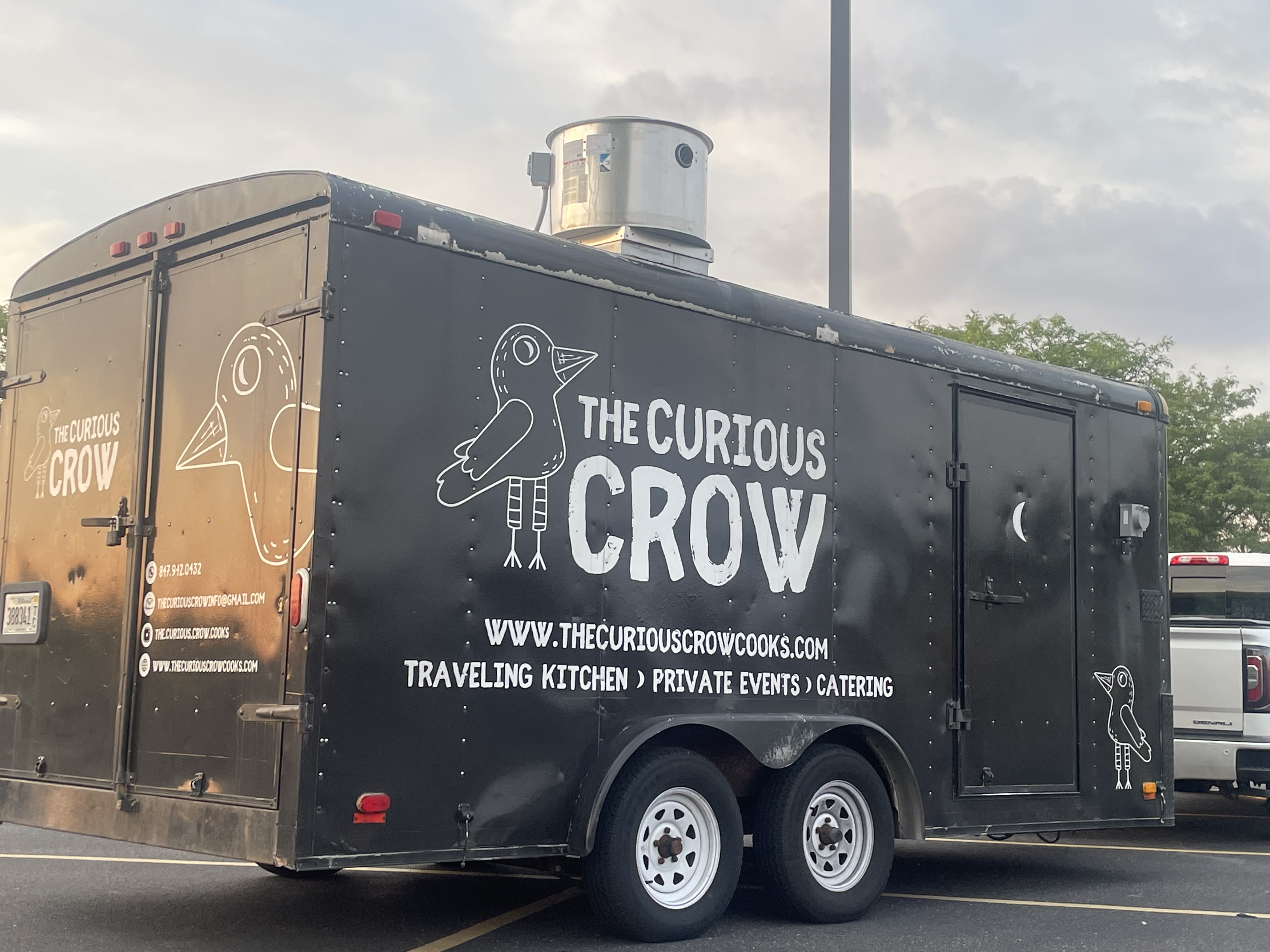 The Curious Crow - Chicago - Roaming Hunger