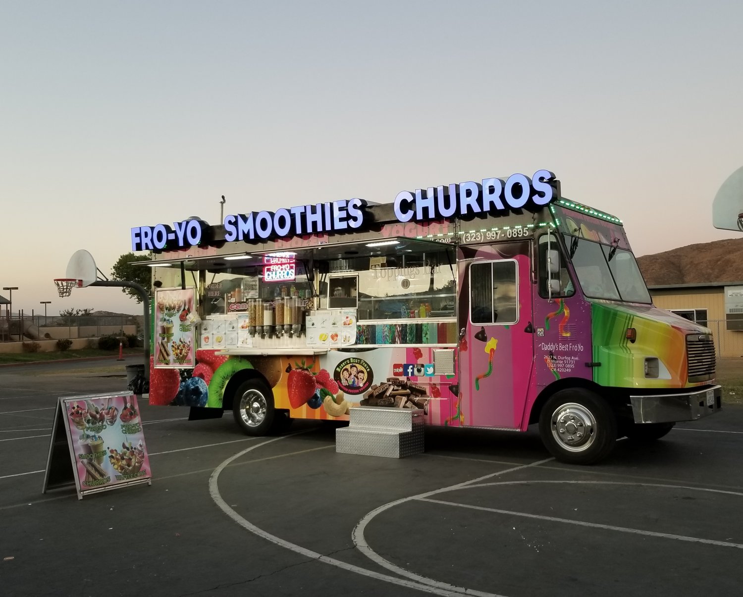 Daddy's Best FroYo Truck Los Angeles Roaming Hunger